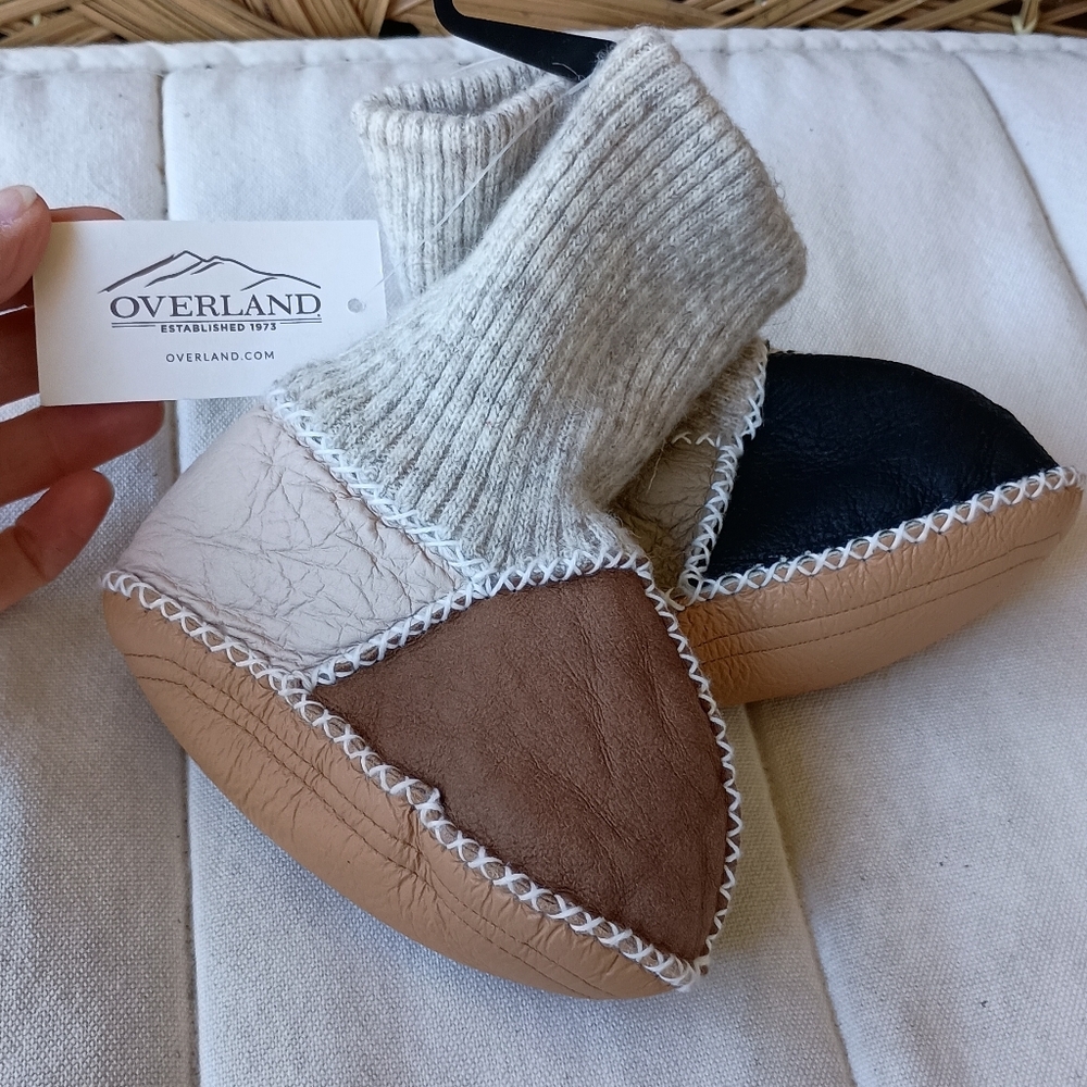 NWT Overland Children's Spanish Merino Sheepskin Slipper Booties